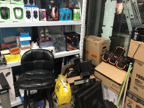 包頭青山區蘋果售后維修點：直信創鄴－包頭萬達店技術還行