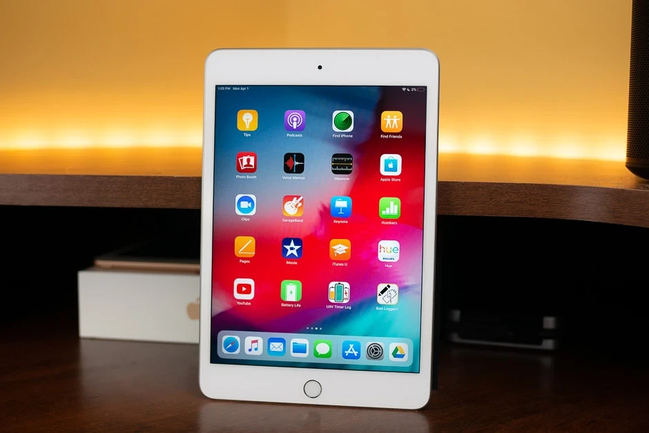 據報道，在發布首款可折疊iPhone后，蘋果公司將停止生產iPad mini